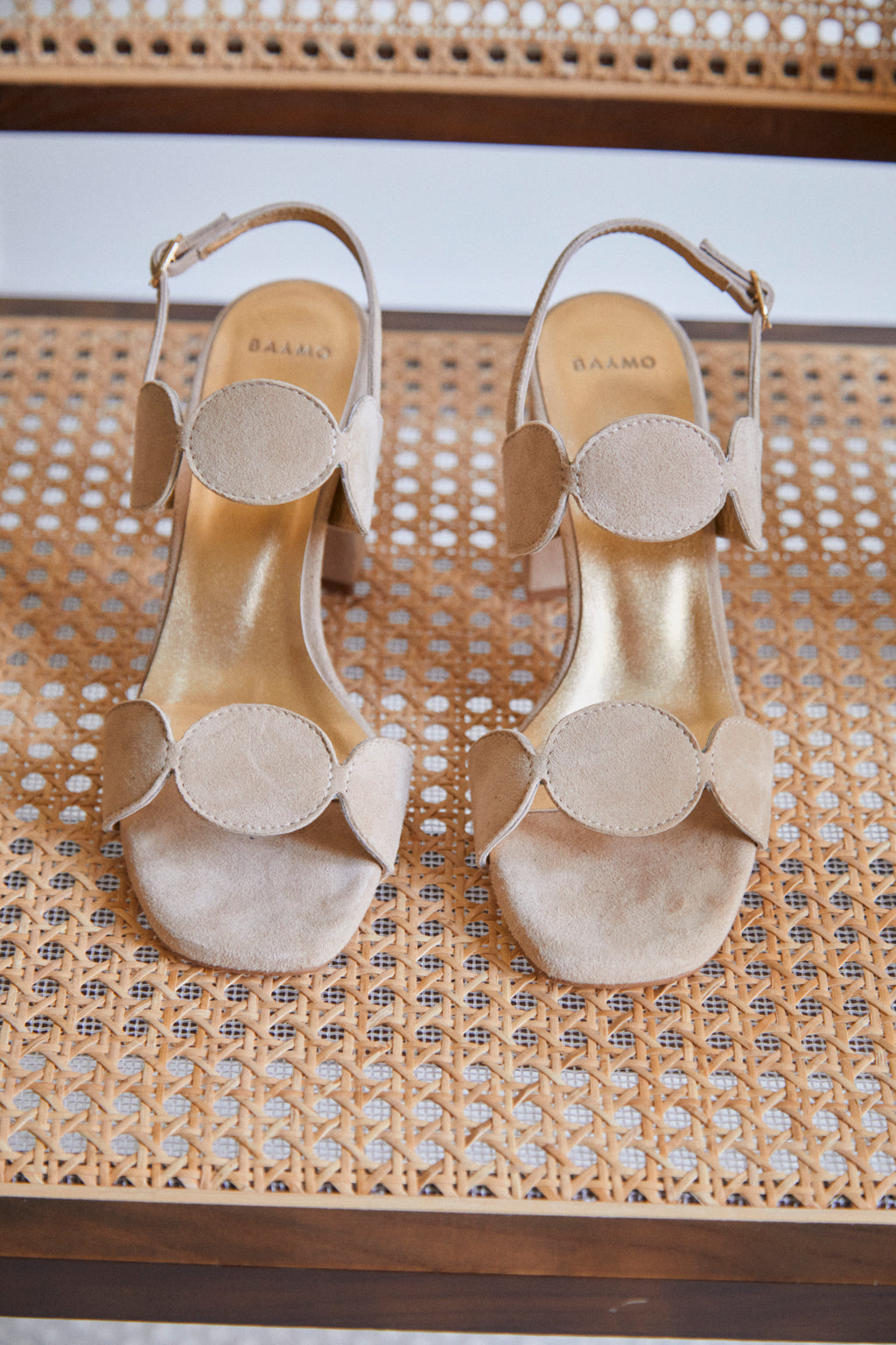 Noa Sandals