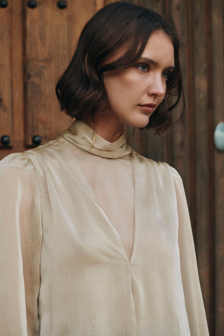 Christy Pearl Blouse